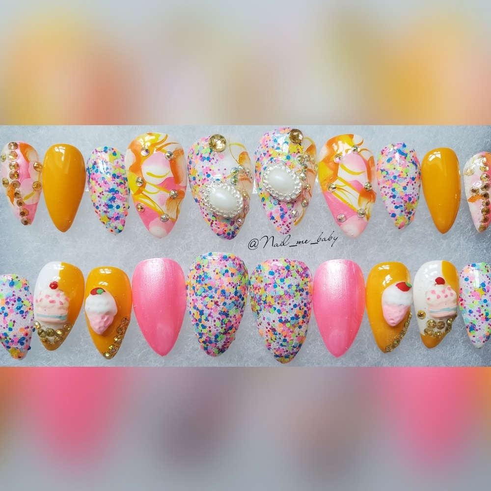 Luxurious Gel press-on Nails